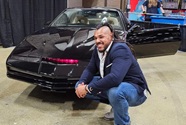 Babathunder posing with KITT at Hamilton Comic Con in Canada